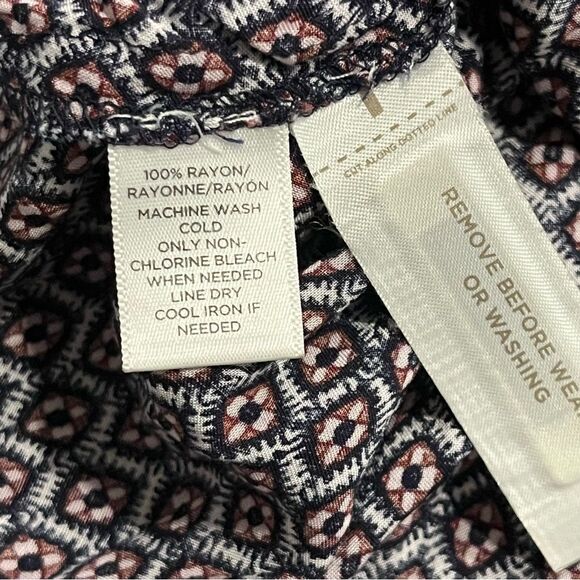 Ann Taylor Loft Mixed Geo Peasant 3/4 Sleeve Blouse Size Small - Picture 11 of 11